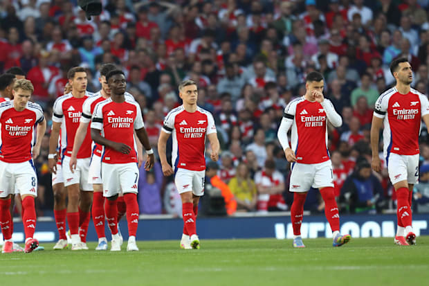 Arsenal players against Paris Saint-Germain in the Champions League
